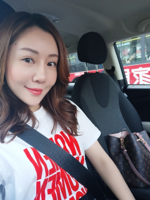 娜娜的第二张照片--惠州相亲服务中心