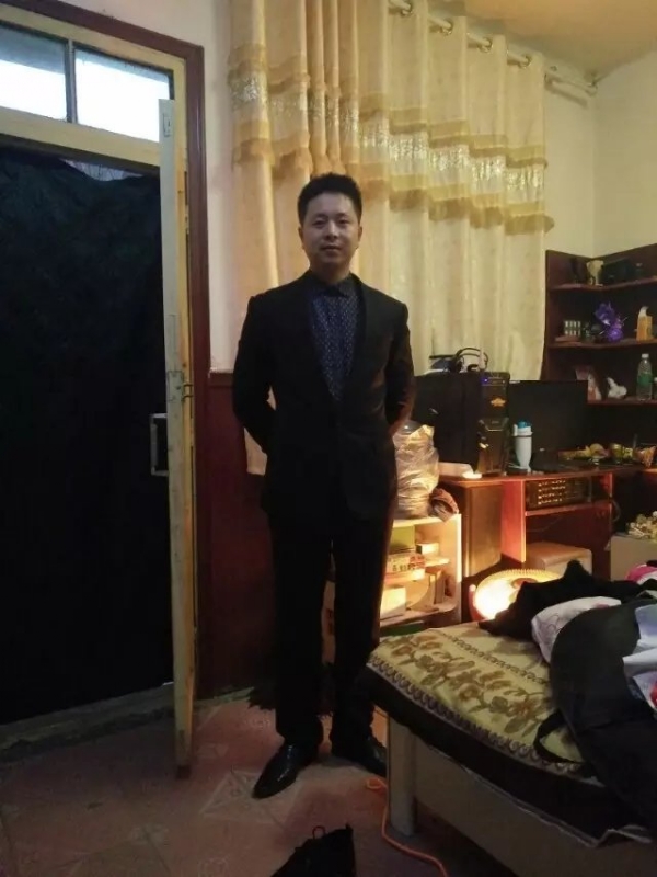 亮亮的第一张照片--惠州相亲服务中心