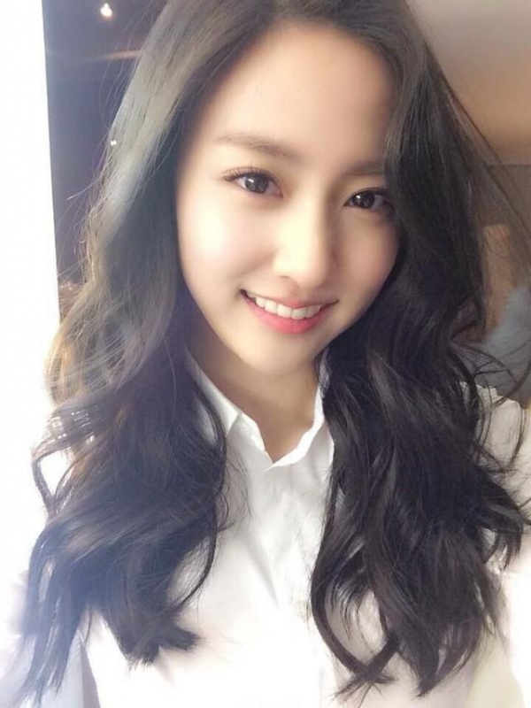 等爱的易微的第一张照片--惠州相亲服务中心
