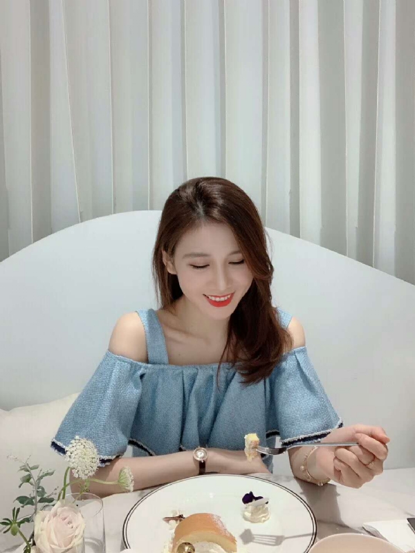 Emily的第三张照片--惠州相亲服务中心