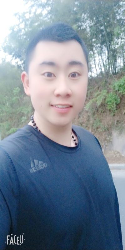 帅小伙的第一张照片--惠州相亲服务中心