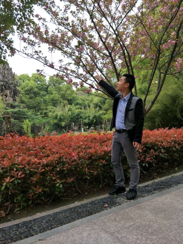 坦诚的第一张照片--惠州相亲服务中心