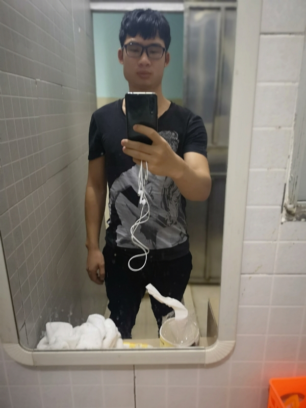 右手的执着的第一张照片--惠州相亲服务中心
