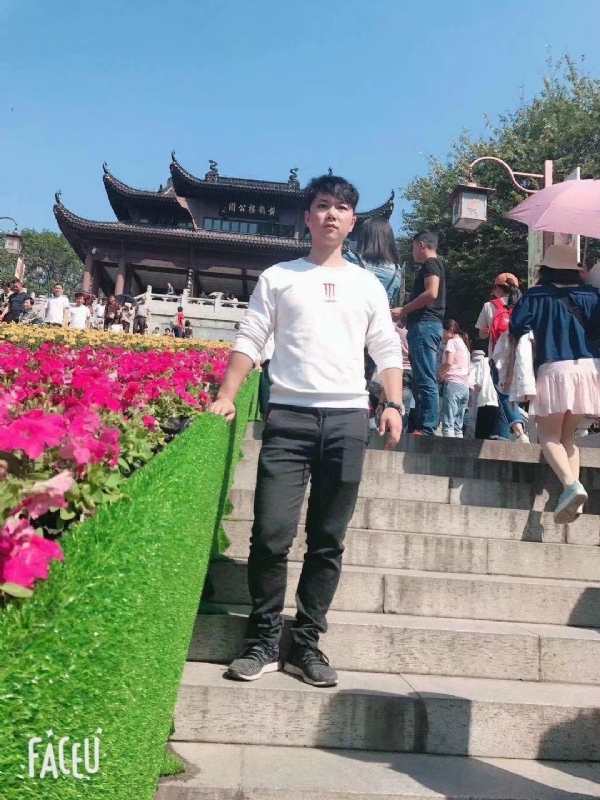 坦然的第二张照片--惠州相亲服务中心