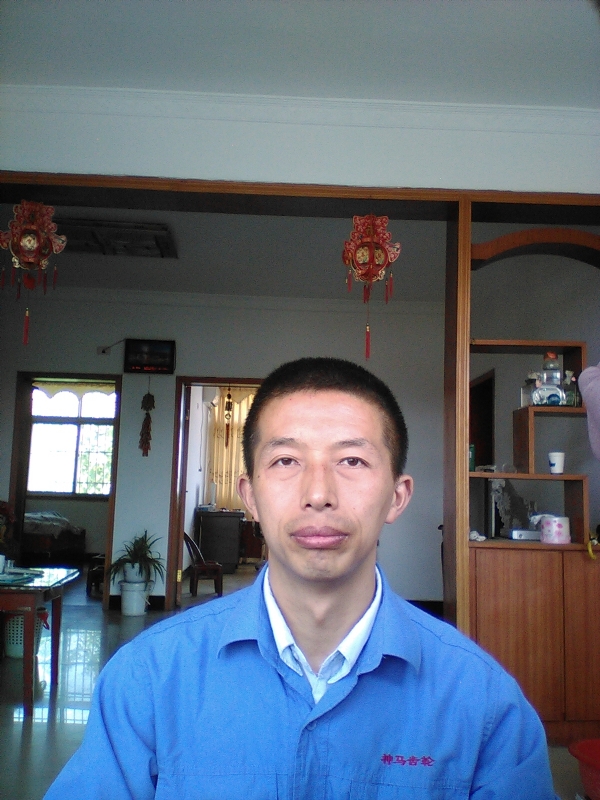 红玫瑰的第一张照片--惠州相亲服务中心