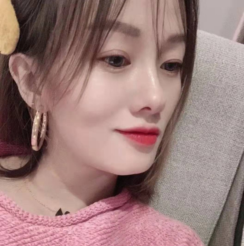 微醺的笑容的第一张照片--惠州相亲服务中心