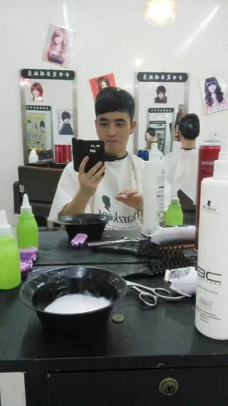 牛郎的第二张照片--惠州相亲服务中心
