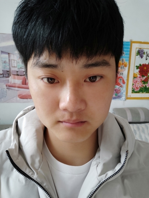 偏丶执的第二张照片--惠州相亲服务中心