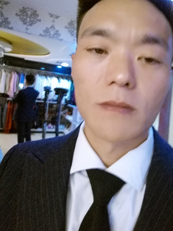 醉酒的蝴蝶的第二张照片--惠州相亲服务中心