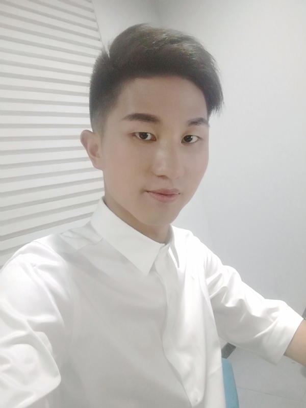 MrLi的第二张照片--惠州相亲服务中心