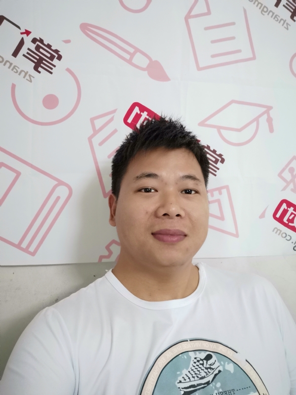 轻静地行走着的第一张照片--惠州相亲服务中心