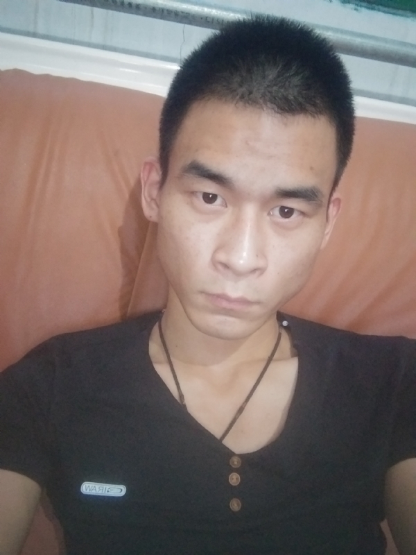 单身狗一枚的第二张照片--惠州相亲服务中心