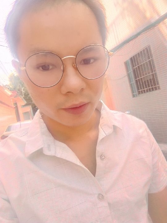 楠呐的第四张照片--惠州相亲服务中心
