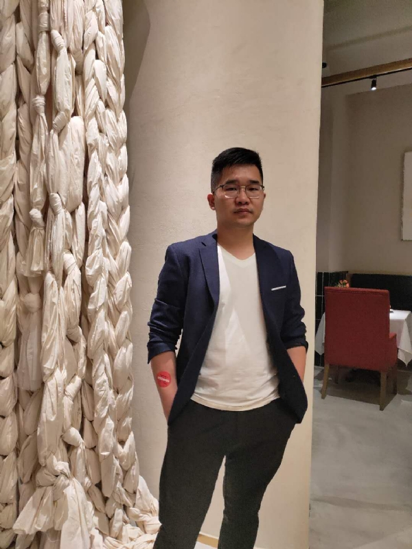 在路上的第二张照片--惠州相亲服务中心