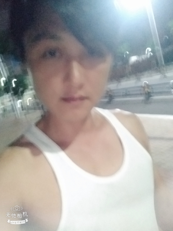 弟弟的第一张照片--惠州相亲服务中心