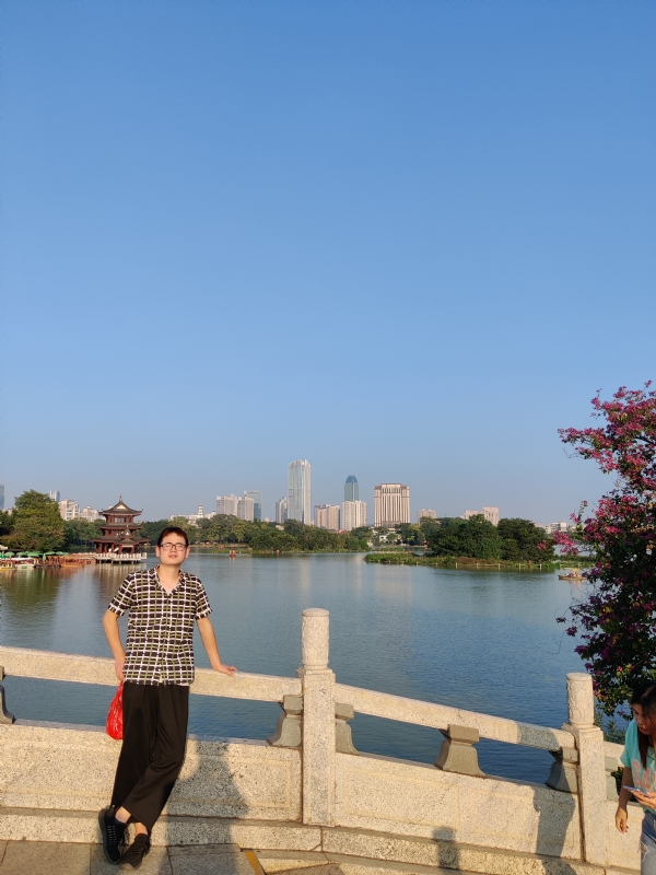 萍水相逢晏的第一张照片--惠州相亲服务中心