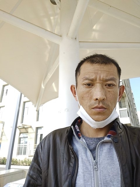 孤狼的第一张照片--惠州相亲服务中心