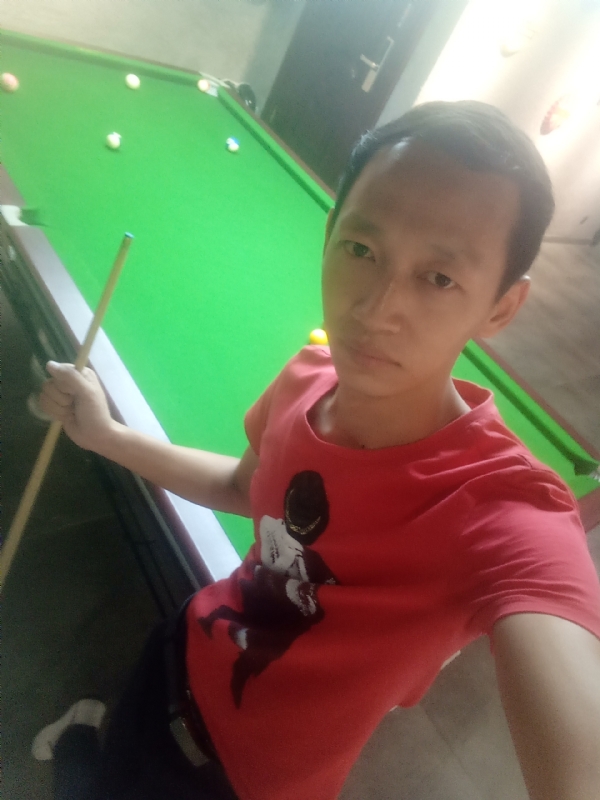 耳机分你一半的第一张照片--惠州相亲服务中心