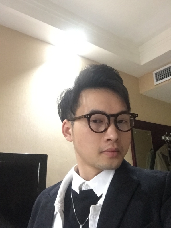 曾亮的第一张照片--惠州相亲服务中心