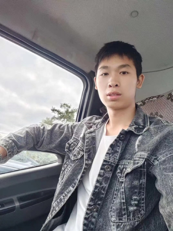 康康的第一张照片--惠州相亲服务中心