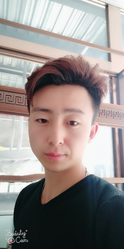 拼命微笑的第二张照片--惠州相亲服务中心