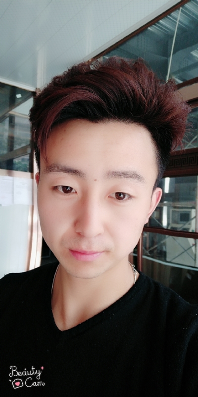 拼命微笑的第三张照片--惠州相亲服务中心