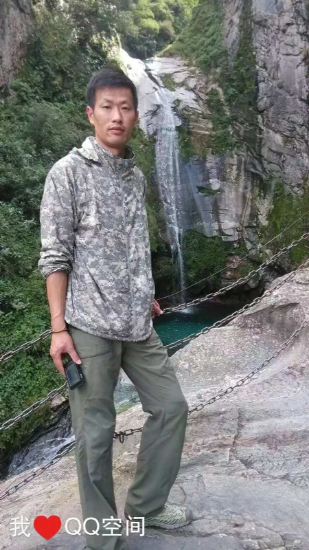 陌颜的第一张照片--惠州相亲服务中心