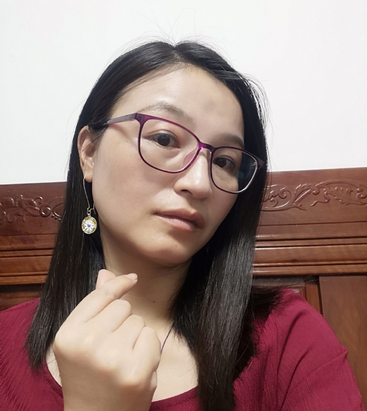 妹叮的第一张照片--惠州相亲服务中心
