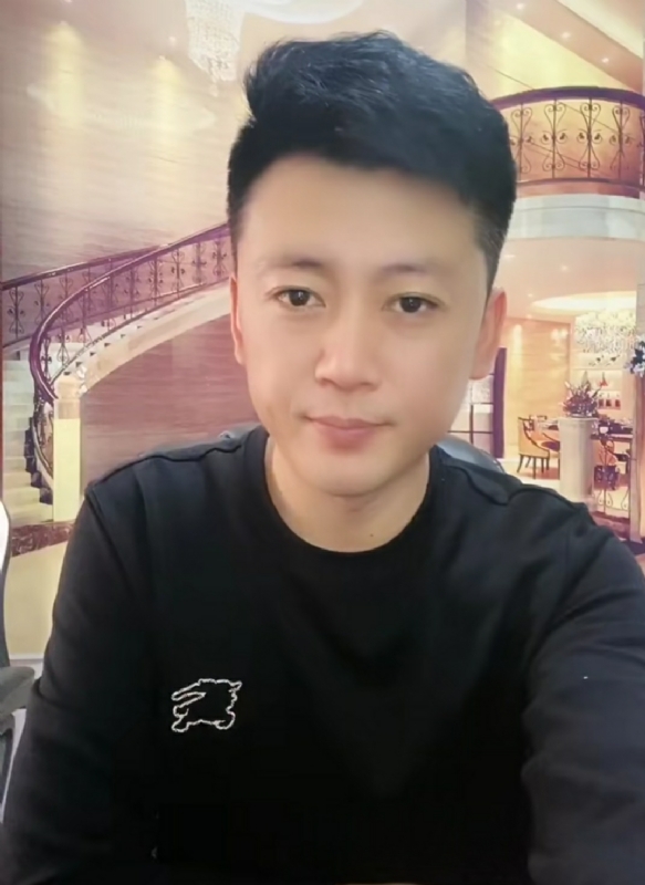 屋顶拾荒人的第三张照片--惠州相亲服务中心