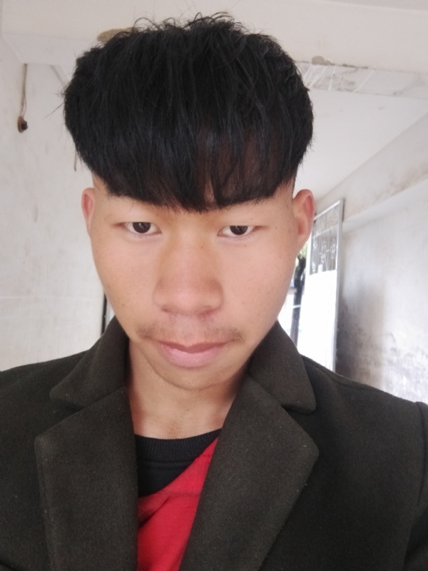 少年不在少的第一张照片--惠州相亲服务中心