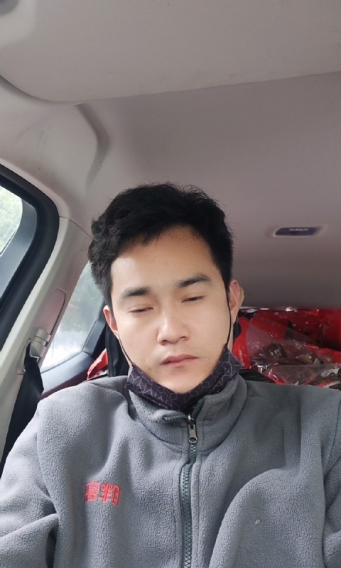 冷锋的第一张照片--惠州相亲服务中心