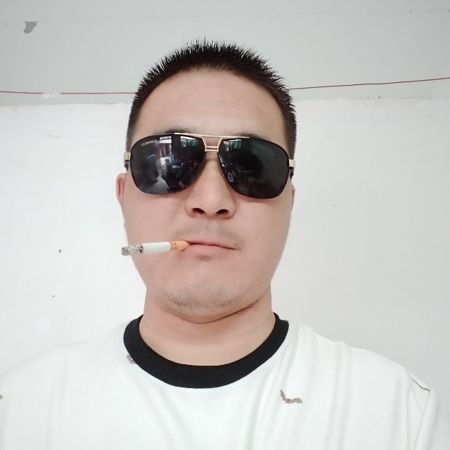 白伟伟的第一张照片--惠州相亲服务中心