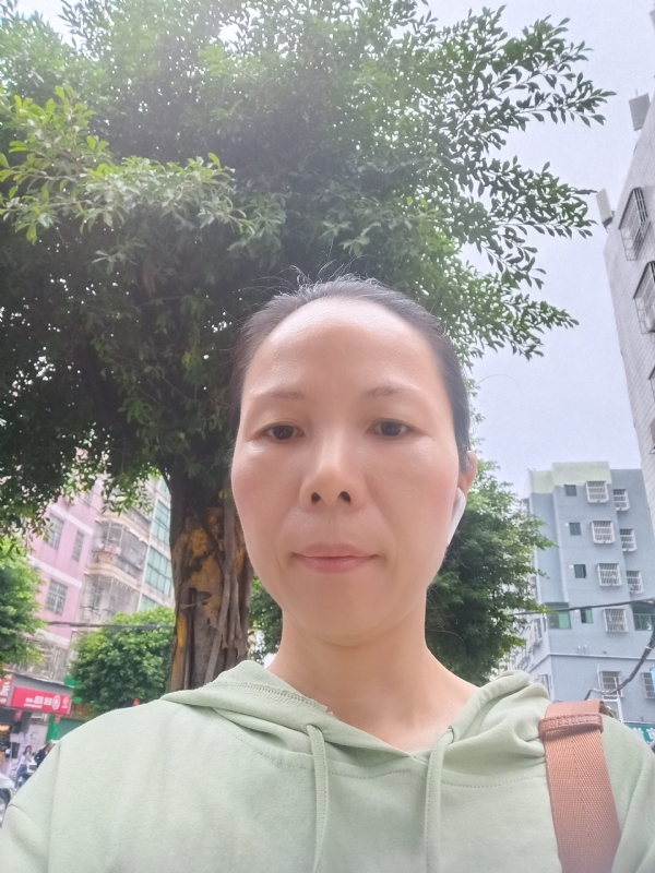 容容的第一张照片--惠州相亲服务中心