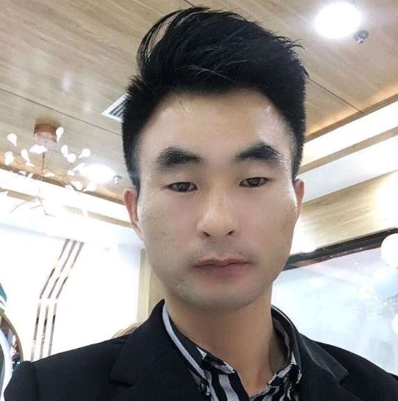 情系半生的第一张照片--惠州相亲服务中心