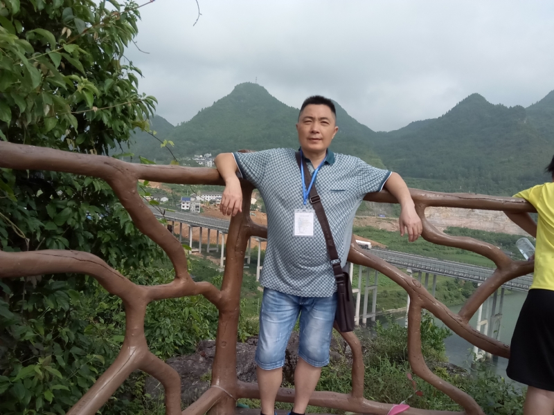 岁月无声的第一张照片--惠州相亲服务中心