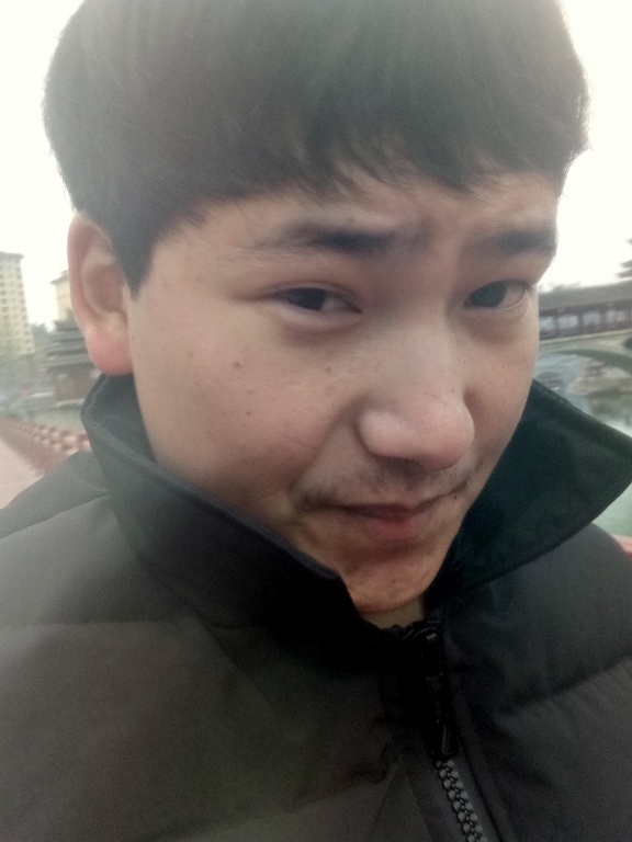 侗族青年作家超超的第二张照片--惠州相亲服务中心