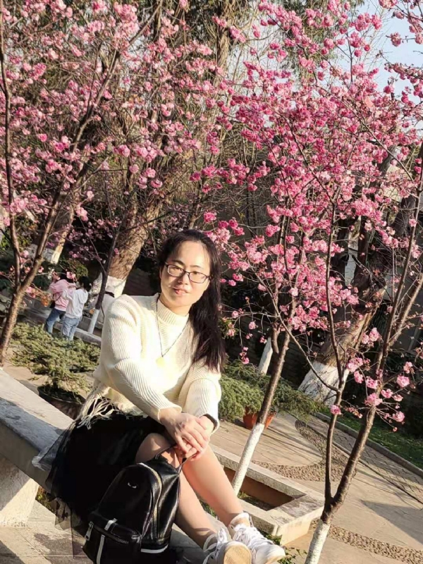 Nancy的第一张照片--惠州相亲服务中心