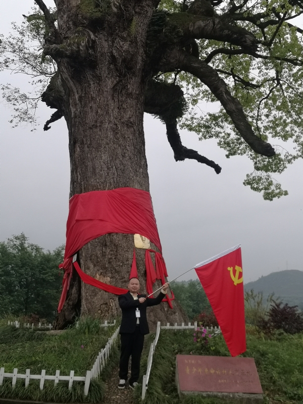 辉辉的第一张照片--惠州相亲服务中心