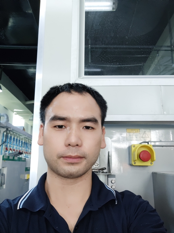 黄伟的第一张照片--惠州相亲服务中心