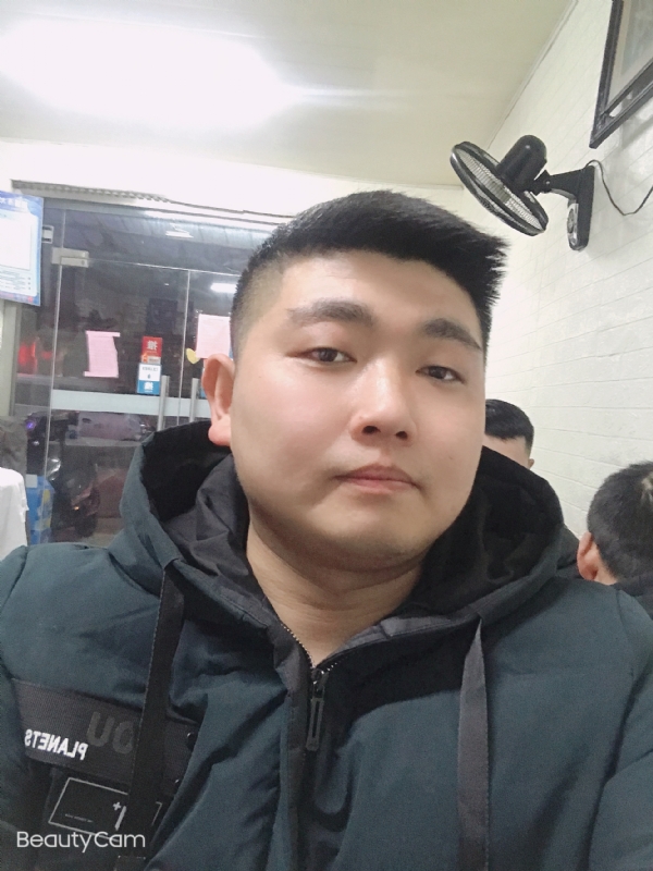 回忆是个小孩的第一张照片--惠州相亲服务中心