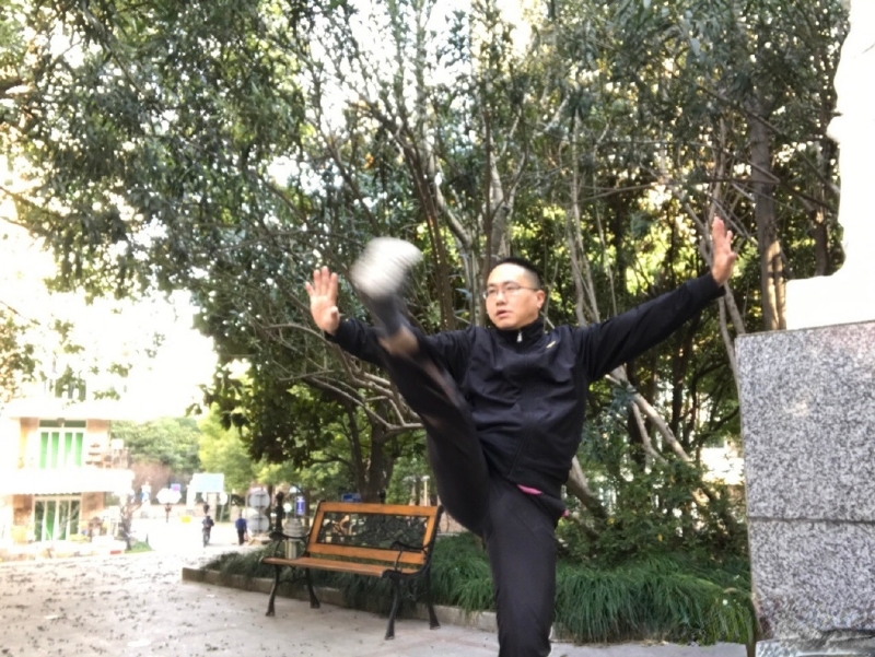 自故深情好受伤的第三张照片--惠州相亲服务中心