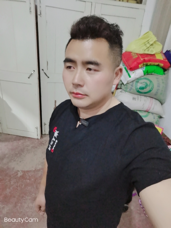阿杰的第一张照片--惠州相亲服务中心