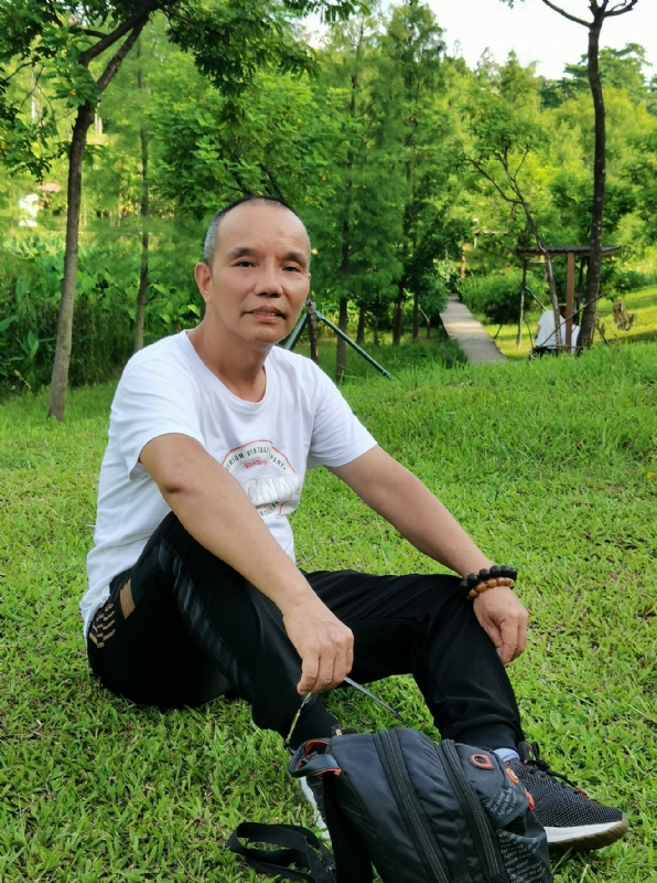 稳重大方的第二张照片--惠州相亲服务中心