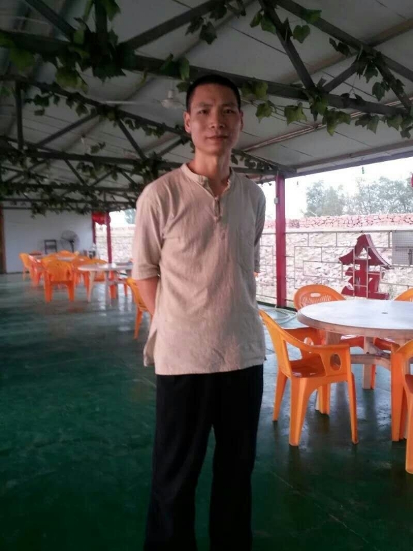 周哥的第三张照片--惠州相亲服务中心