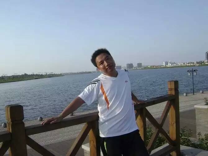 才乡痴情的第二张照片--惠州相亲服务中心
