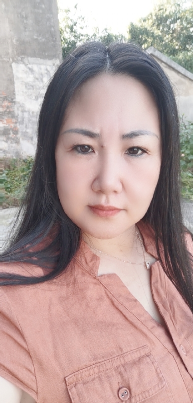 乖乖一女的第一张照片--惠州相亲服务中心