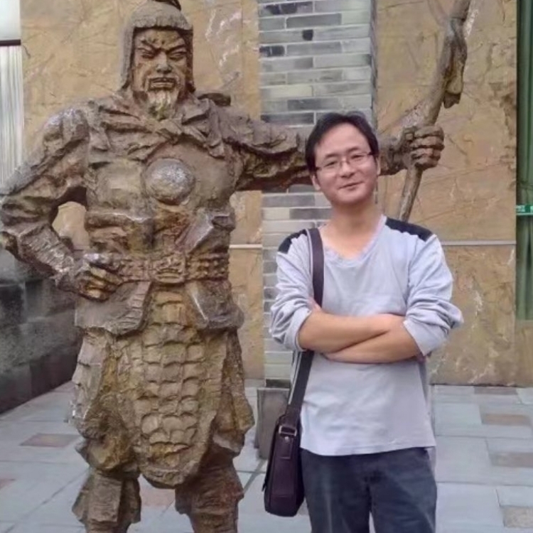 孤狼的第三张照片--惠州相亲服务中心