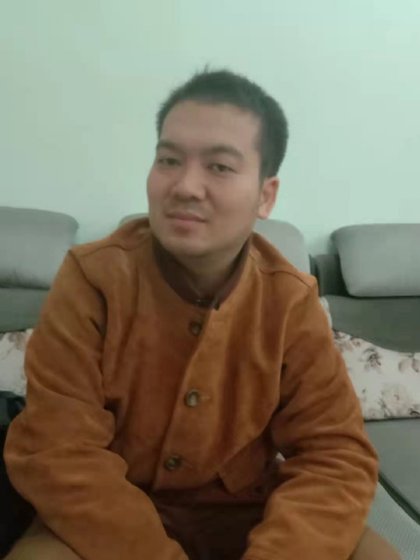 艺民的第一张照片--惠州相亲服务中心