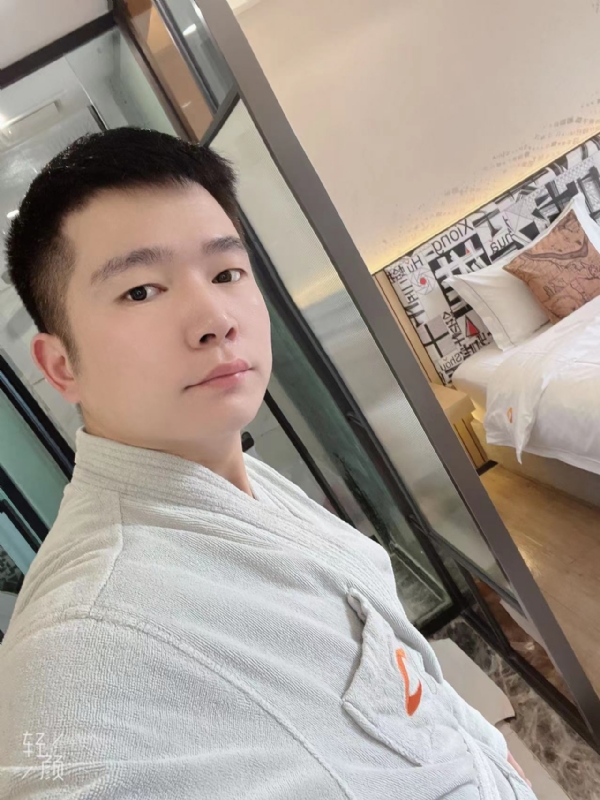 绿帽的第一张照片--惠州相亲服务中心