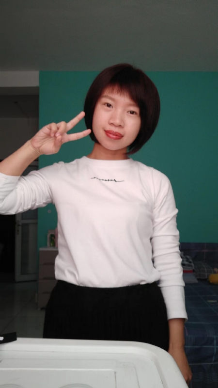 向日葵的第一张照片--惠州相亲服务中心